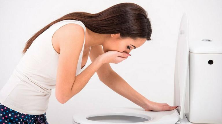 Bulimia Nervosa: Penyebab, Gejala, Diagnosis, dan Pengobatan