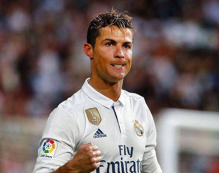 Cristiano Ronaldo (instagram.com/cristiano)