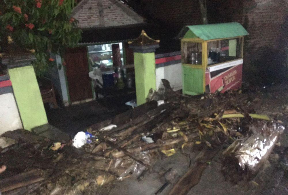 Banjir Bandang, 25 Rumah di Ngimbang Lamongan Terendam