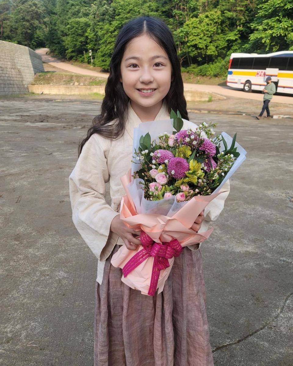 Lee Nam Gyeong di balik layar Lovers of the Red Sky. (instagram.com/2ng_zzang)