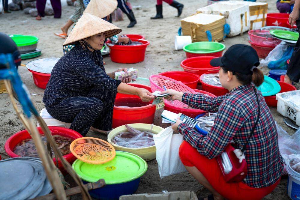 ilustrasi pasar ikan (pexels.com/@quang-nguyen-vinh-222549)