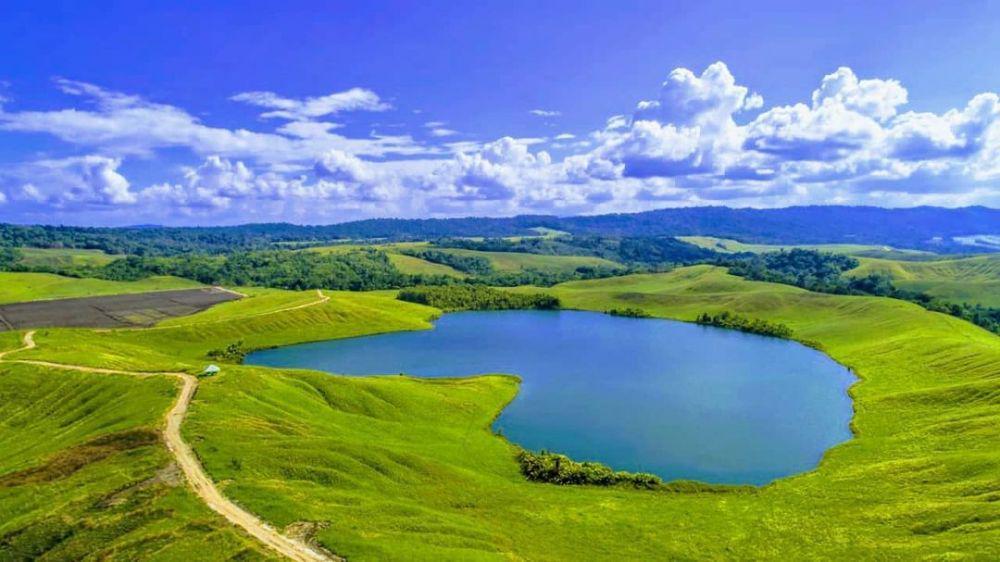9 Tempat Wisata Populer di Jayapura, Lanskap Alamnya Eksotis!