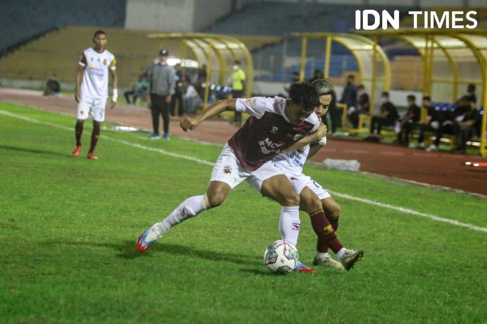 Ditekuk Sriwijaya FC, MBU FC Salahkan Kondisi Lapangan