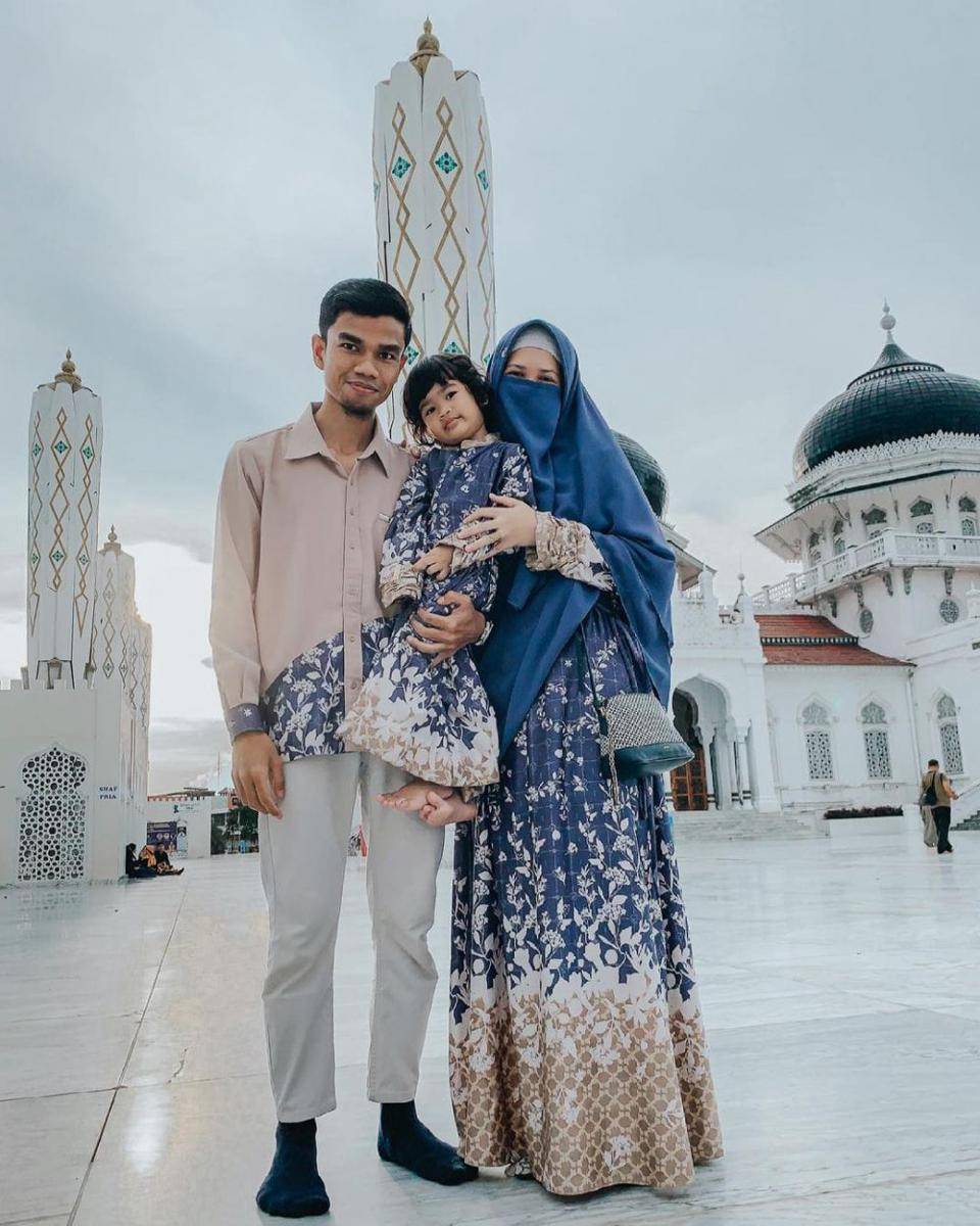 keluarga kecil Muzammil Hasballah (instagram.com/muzammilhb)