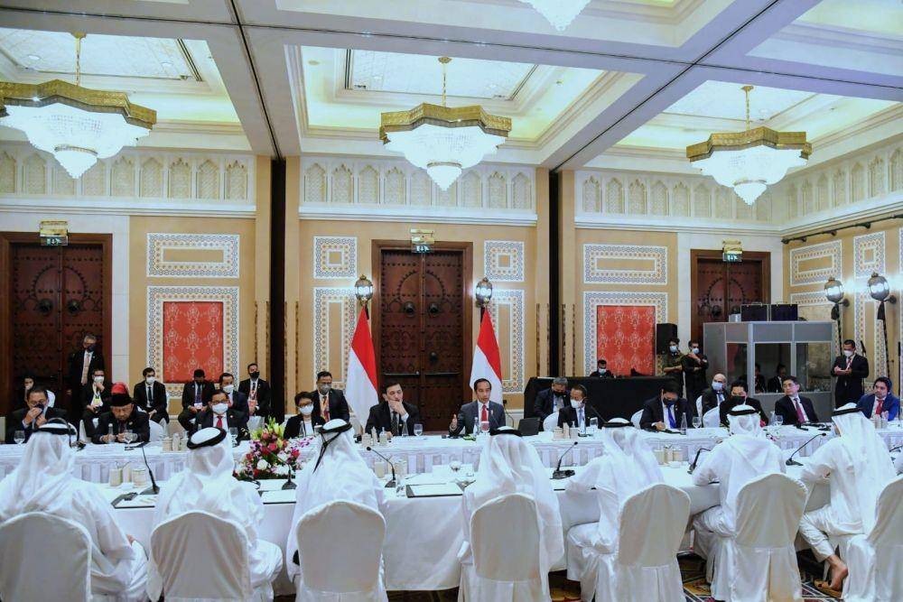 Presiden Jokowi bertemu dengan pengusaha dan investor Uni Emirat Arab, di Dubai. (dok. Biro Pers Kepresidenan)