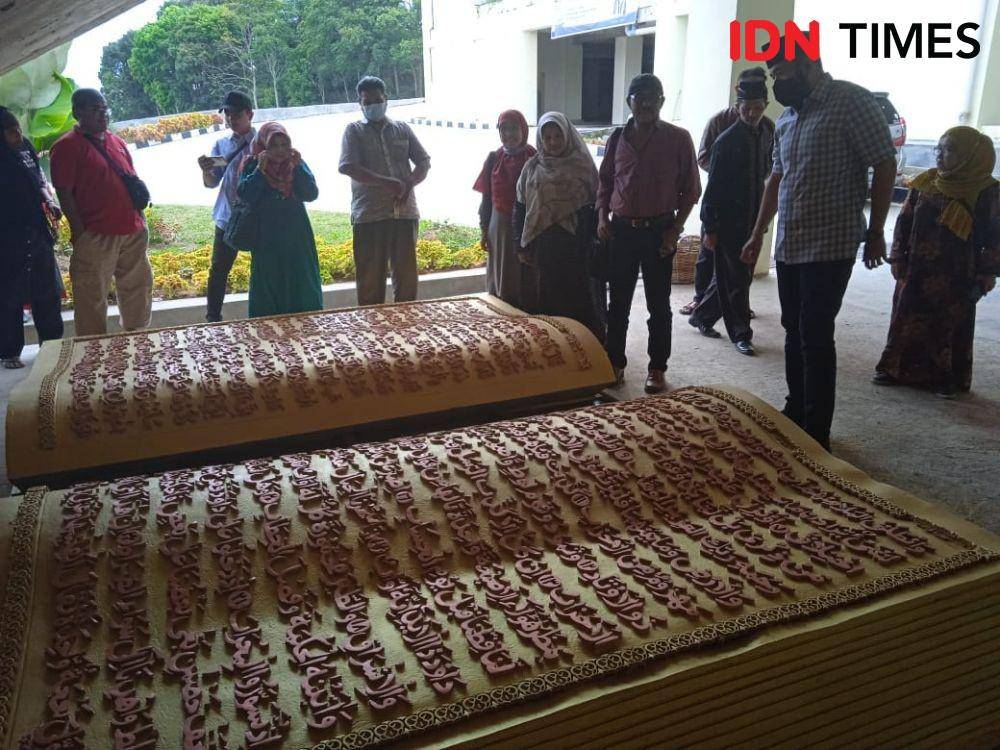Replika Al Qur’an Raksasa di Padang Panjang. Doc. IDN Times / Pemko Padang Panjang
