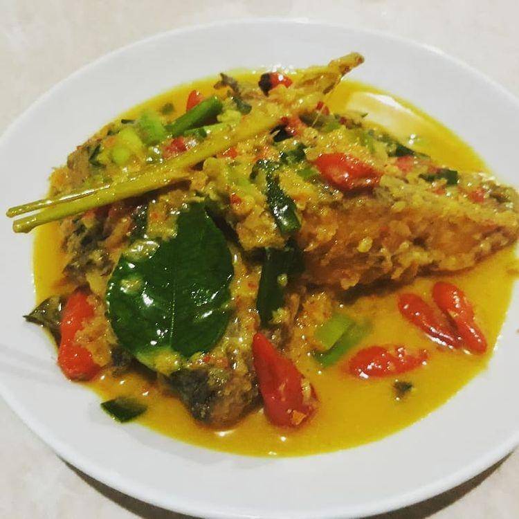 Gulai asam durian (Instagram.com/doelkunyit21)