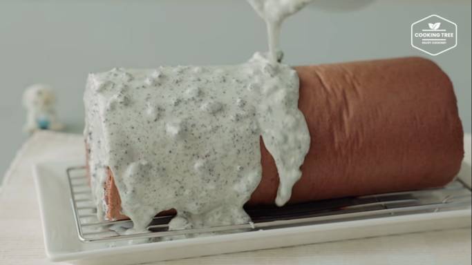 ilustrasi oreo roll cake (dok. youtube.com/Cooking tree 쿠킹트리)