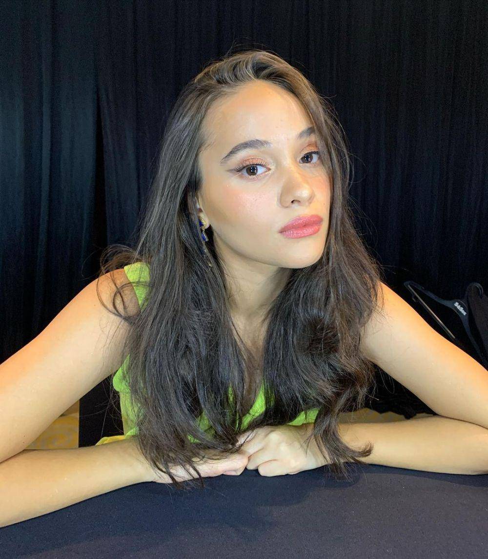 Aurora Ribero (instagram.com/auroraribero)