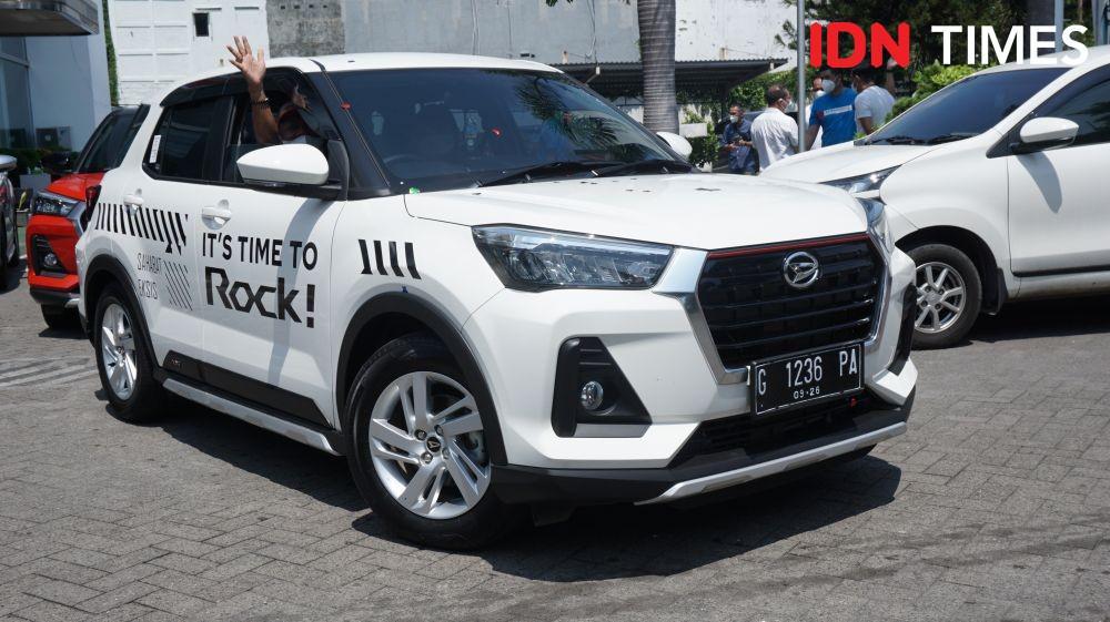 Para jurnalis diajak menjajal Daihatsu Rocky di Semarang. (IDN Times/Anggun Puspitoningrum)