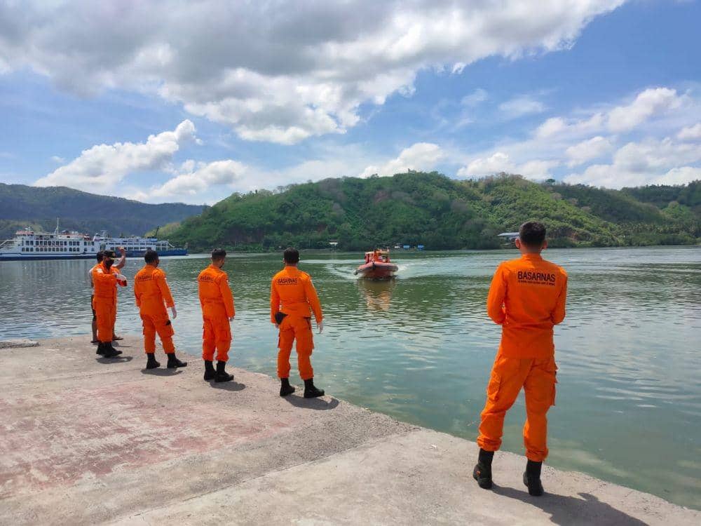Penjemputan jenazah korban ditemukan di Bangko-Bangko/dok. SAR Mataram