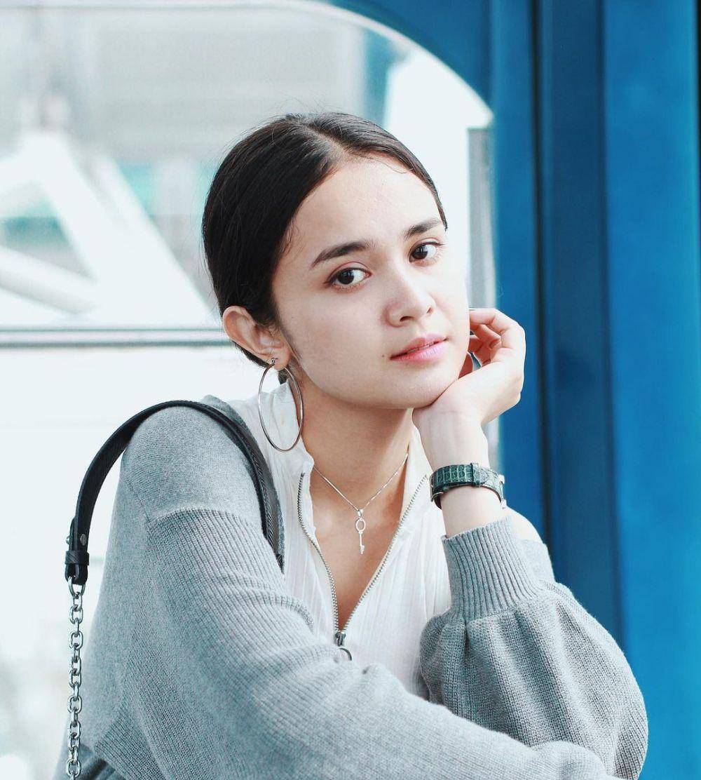 Michelle Ziudith (instagram.com/michelleziu)