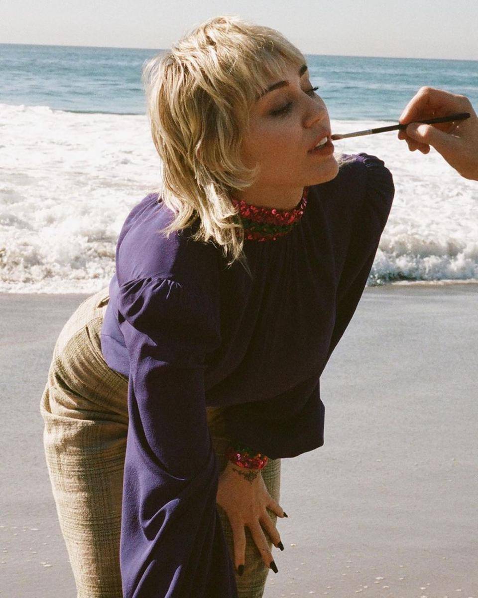 potret Miley Cyrus (instagram.com/mileycyrus)