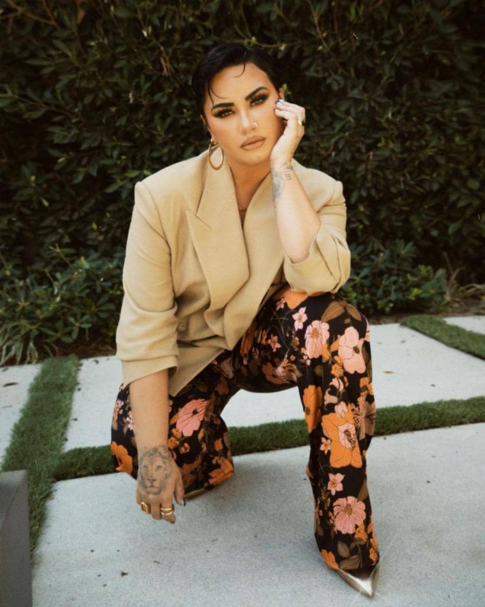 Demi Lovato (instagram.com/ddlovato)