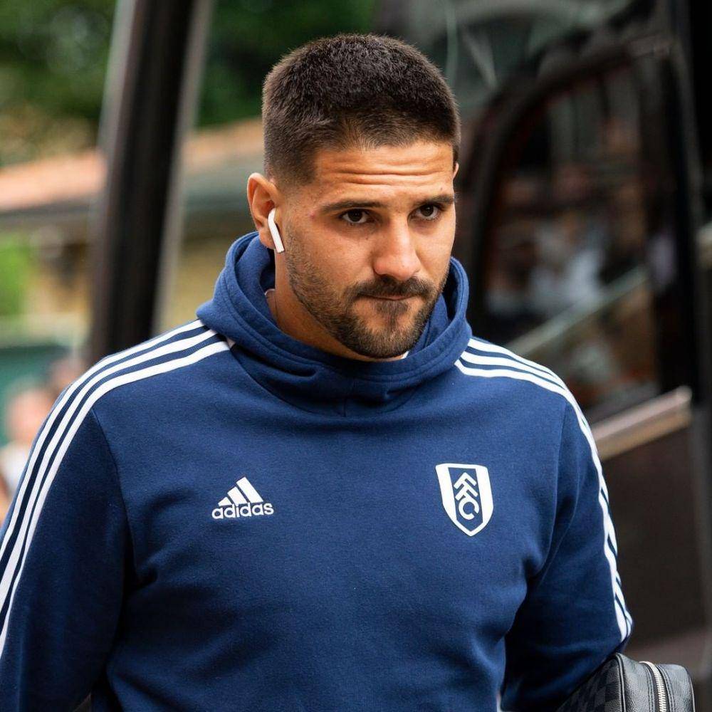 Aleksandar Mitrovic sebelum bertanding bersama Fulham. (instagram.com/fulhamfc)