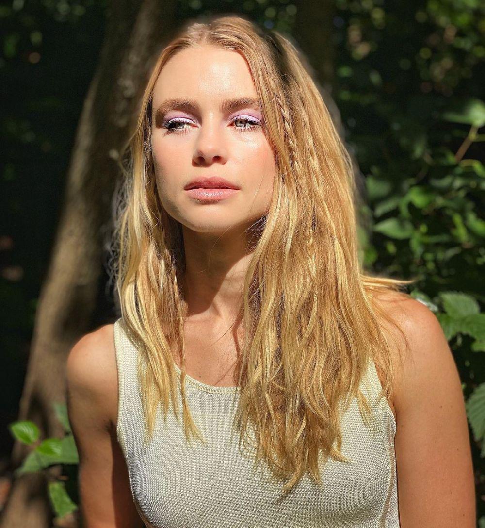 Lucy Fry (instagram.com/lucyfry)