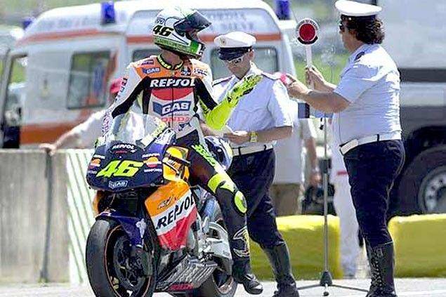 Selebrasi Valentino Rossi (visordown.com)