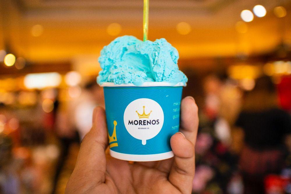 ilustrasi blue moon ice cream (unsplash.com/ahmad kartubi)