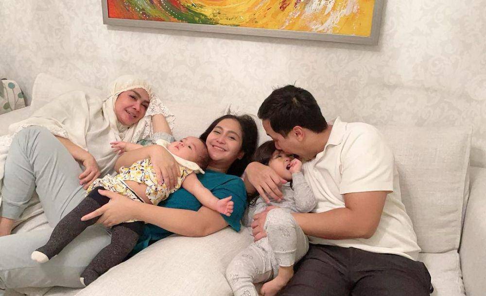 potret Rieta Amilia dan Caca (instagram.com/rieta_amilia)
