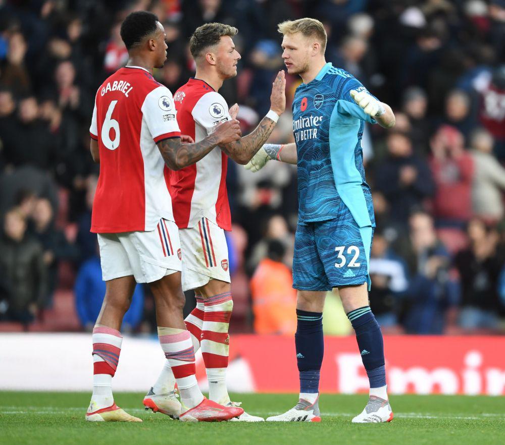 potret para pemain bertahan Arsenal (twitter.com/Arsenal)