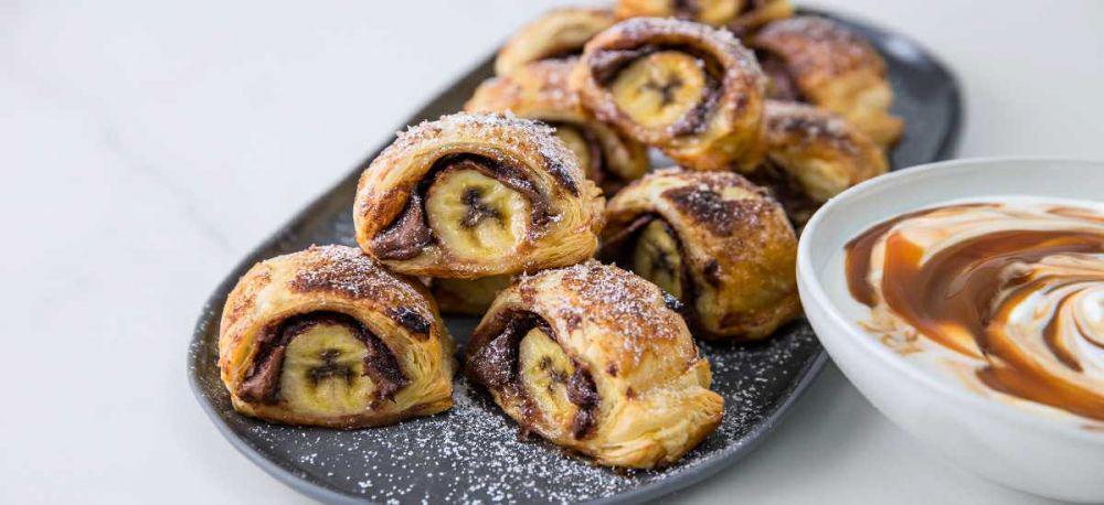 banana and chocolate puff pastry (greenwoodplaza.com.au)