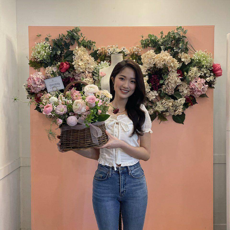 Kim Hye Yoon (instagram.com/hye_yoon1110)