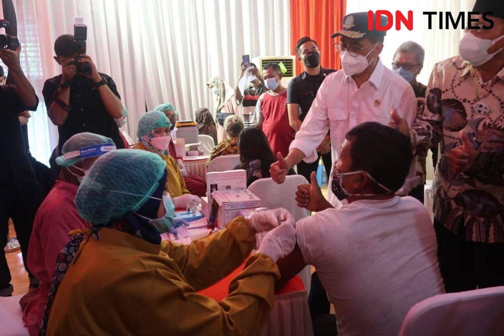 Jelang Nataru, Menhub Minta Warga Yogyakarta 100 Persen Tervaksinasi