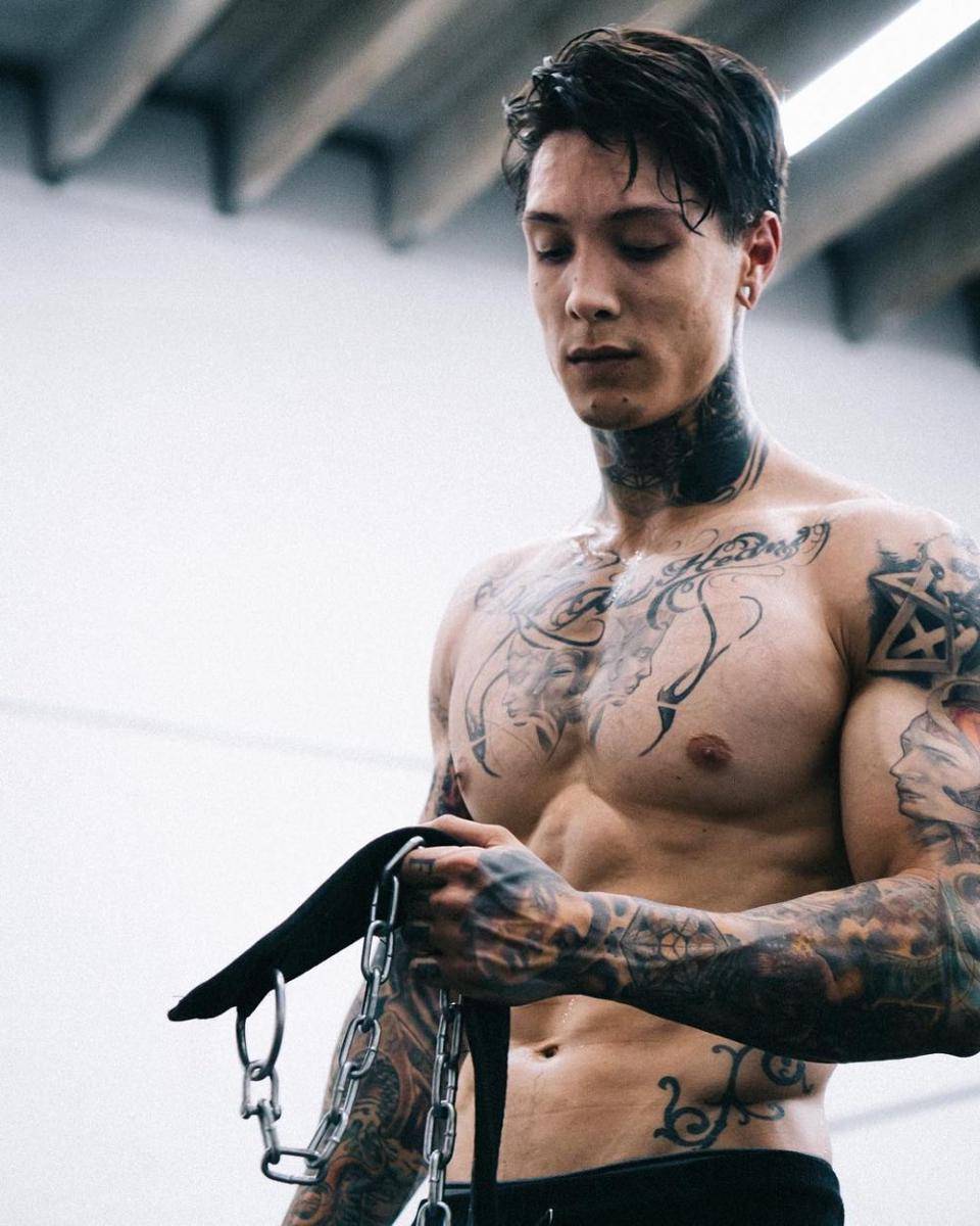 Chris Heria (instagram.com/chrisheria)