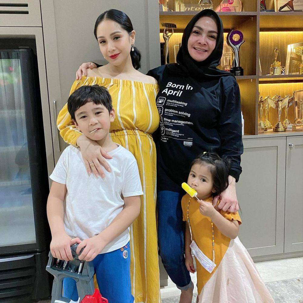 potret Rieta Amilia dan Gigi (instagram.com/rieta_amilia)