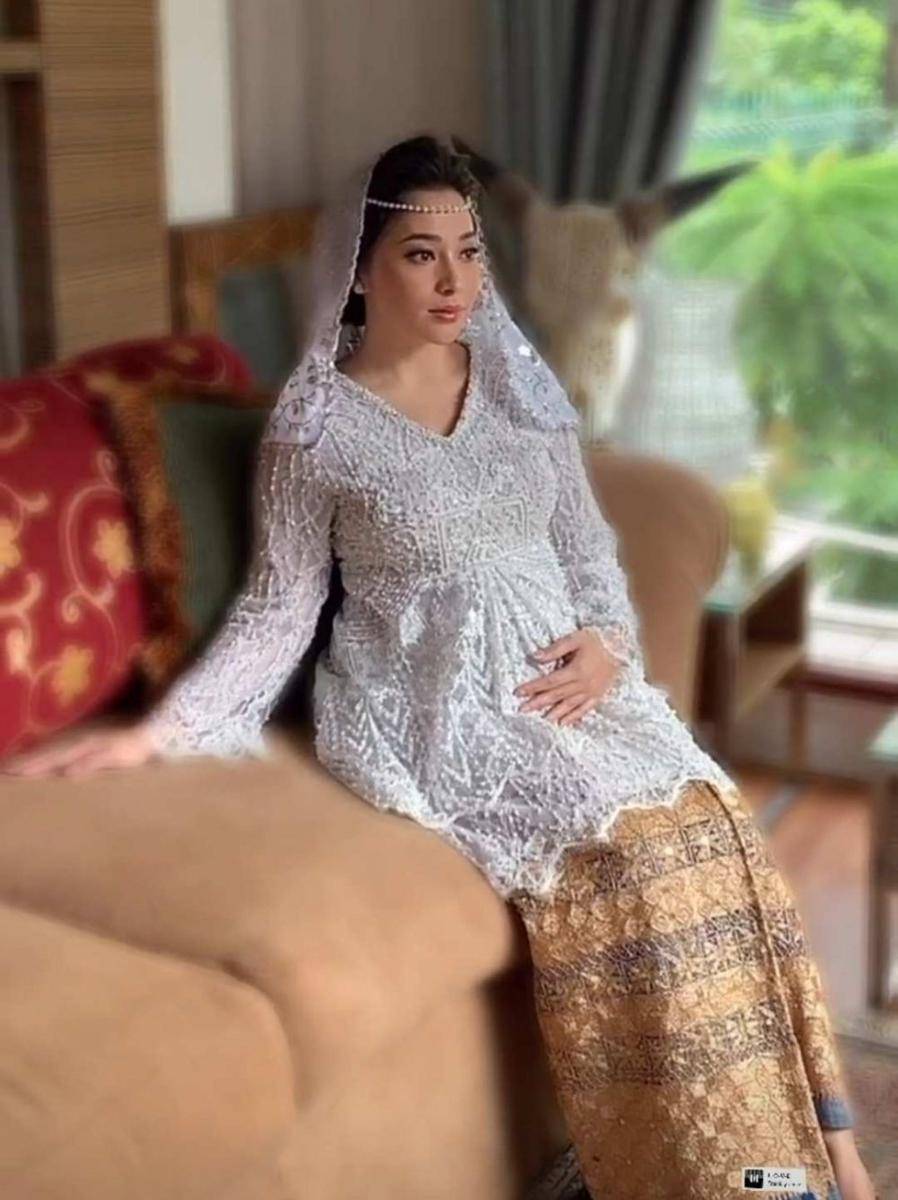 Pengajian 4 Bulanan Nikita Willy (instagram.com/melinathemua)