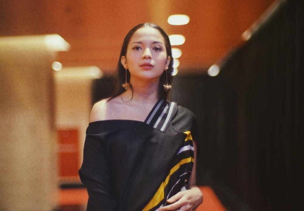Putri Marino (instagram.com/putrimarino)