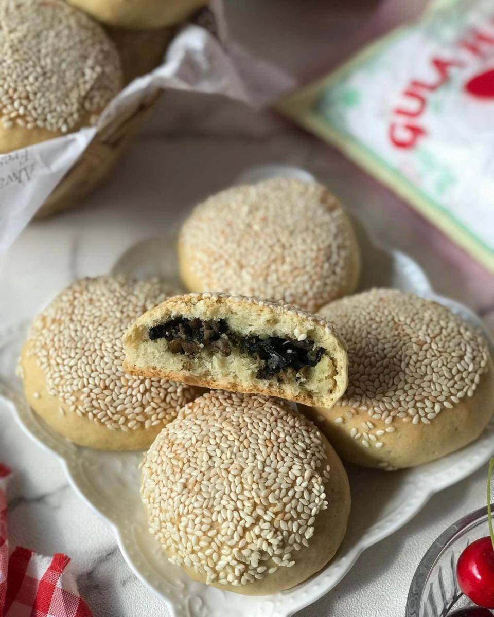 Roti kompyang (instagram.com/shirleyliem)