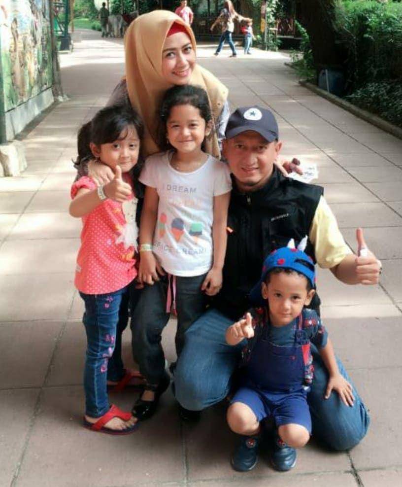potret keluarga ustaz Zacky Mirza (instagram.com/zackymirza_)