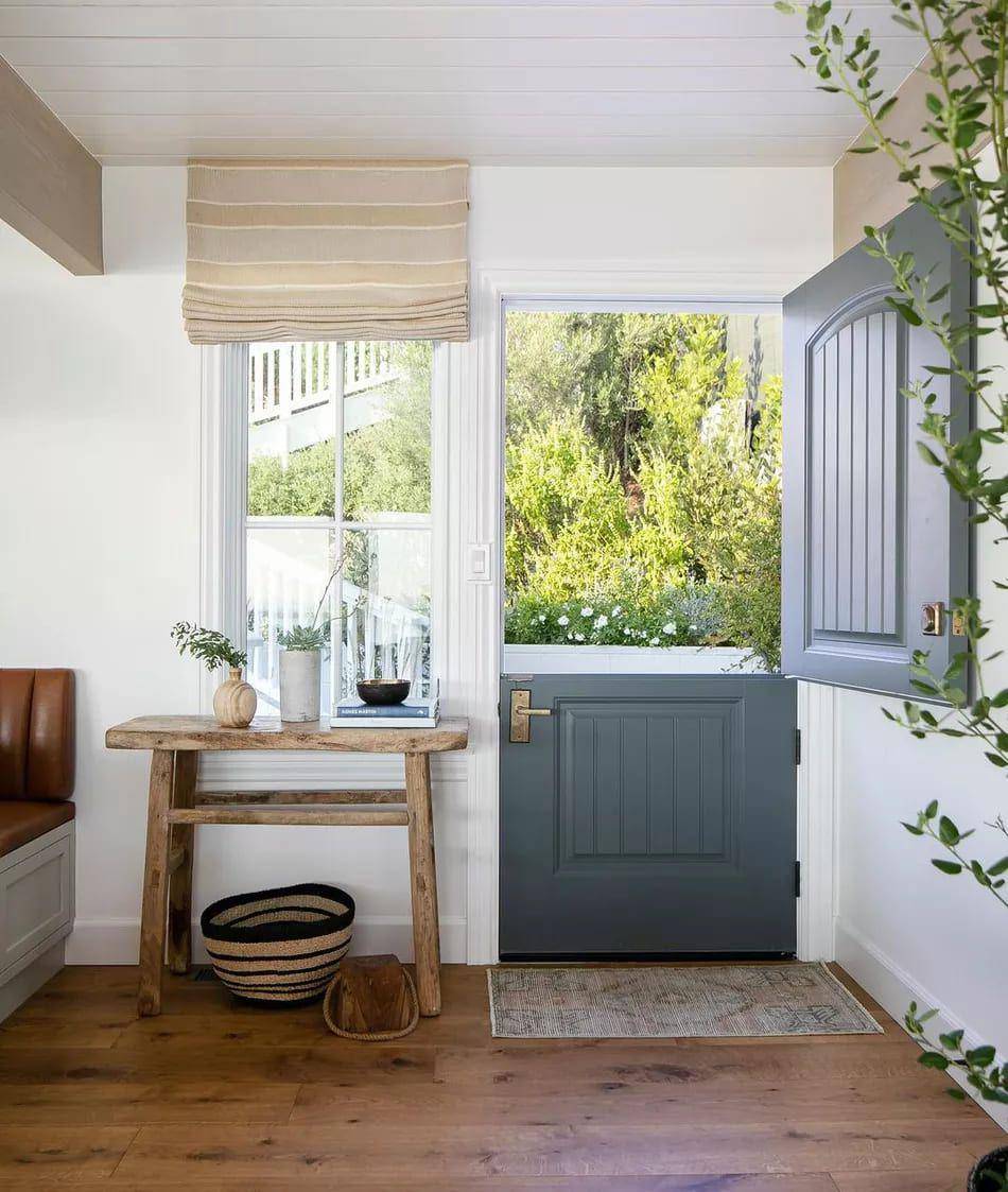 ilustrasi desain pintu belanda (mydomaine.com)