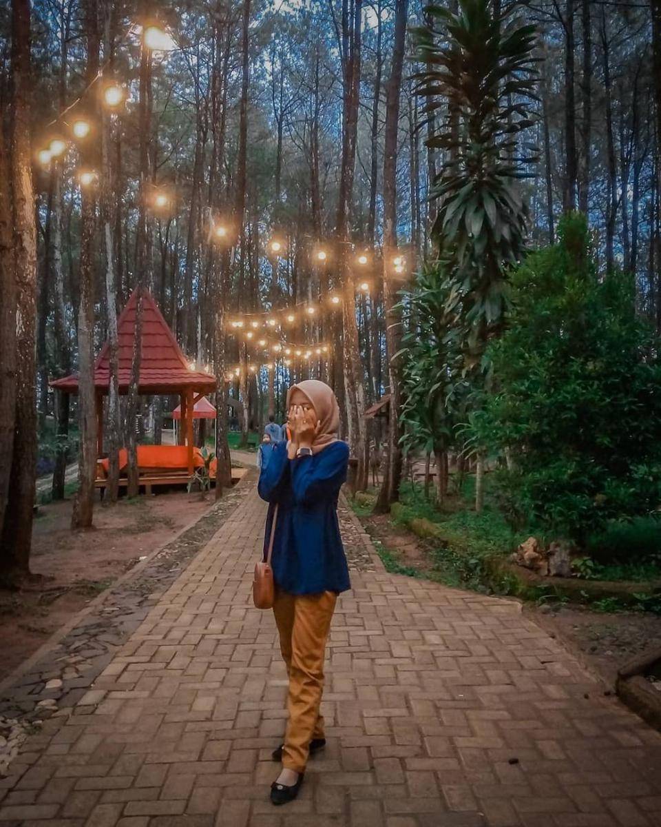 Puncak Becici (instagram.com/pu_pujiaaa)