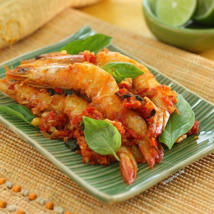 Udang garo rica-rica (Instagram.com/sajiansedap)