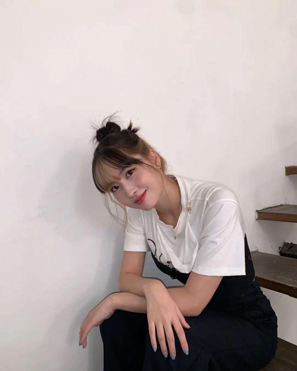 potret Momo TWICE (instagram.com/twicetagram)