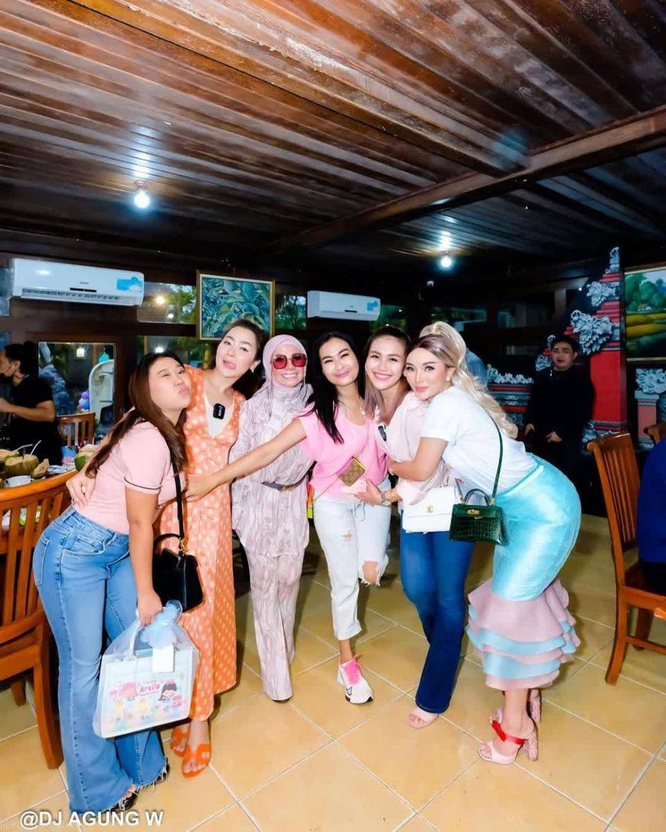 potret Zaskia Gotik (instagram.com/zaskia_gotix)