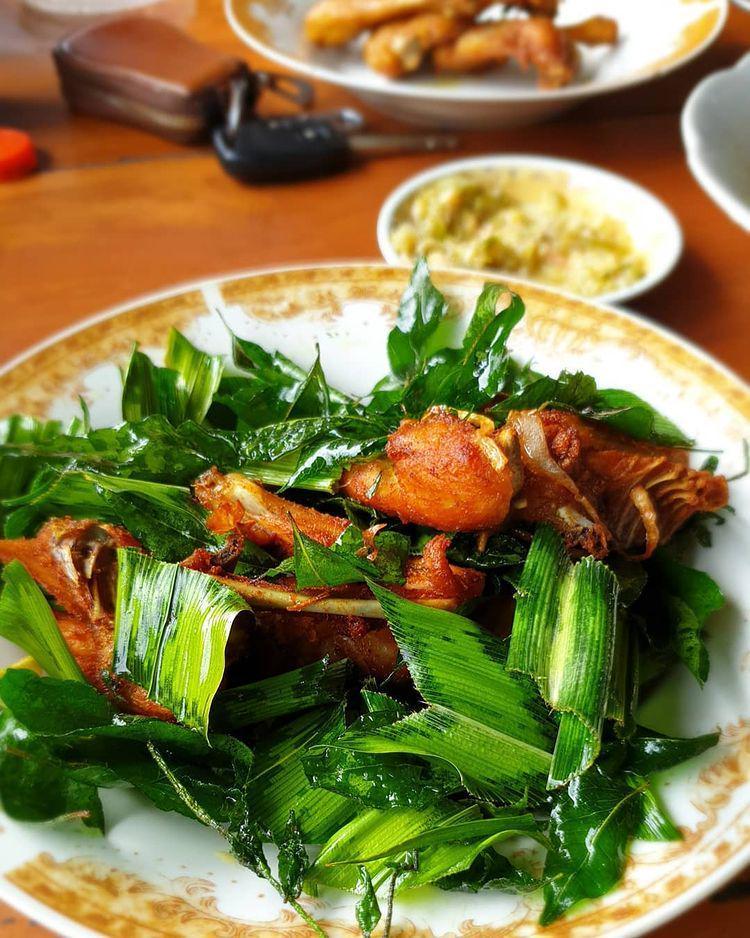 potret ayam tangkap di Warung Nasi Hasan 3 (instagram.com/bang_ruhan)
