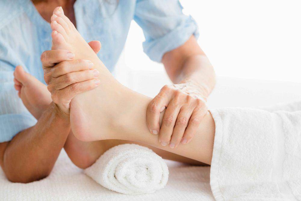ilustrasi meninggikan kaki (pikwizard.com)