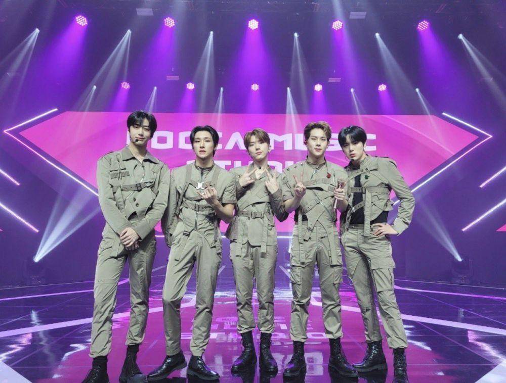 MONSTA X (twitter.com/OfficialMonstaX)