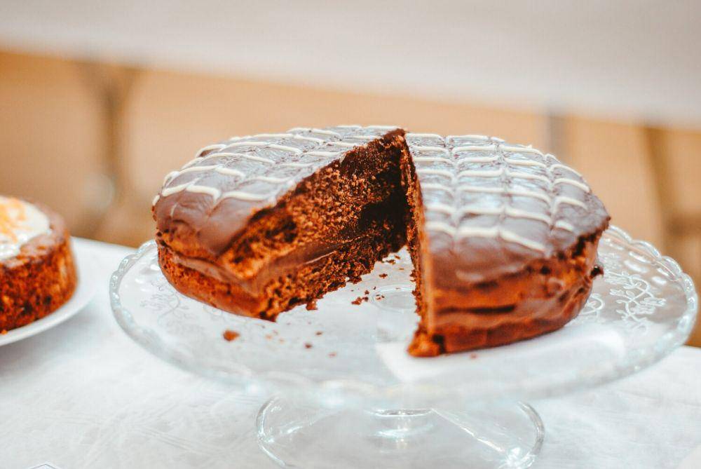 ilustrasi bulletproof coffee cake frosting (unsplash.com/Hello I'm Nik)