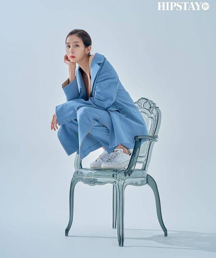 UEE (instagram.com/kim_uieing49)