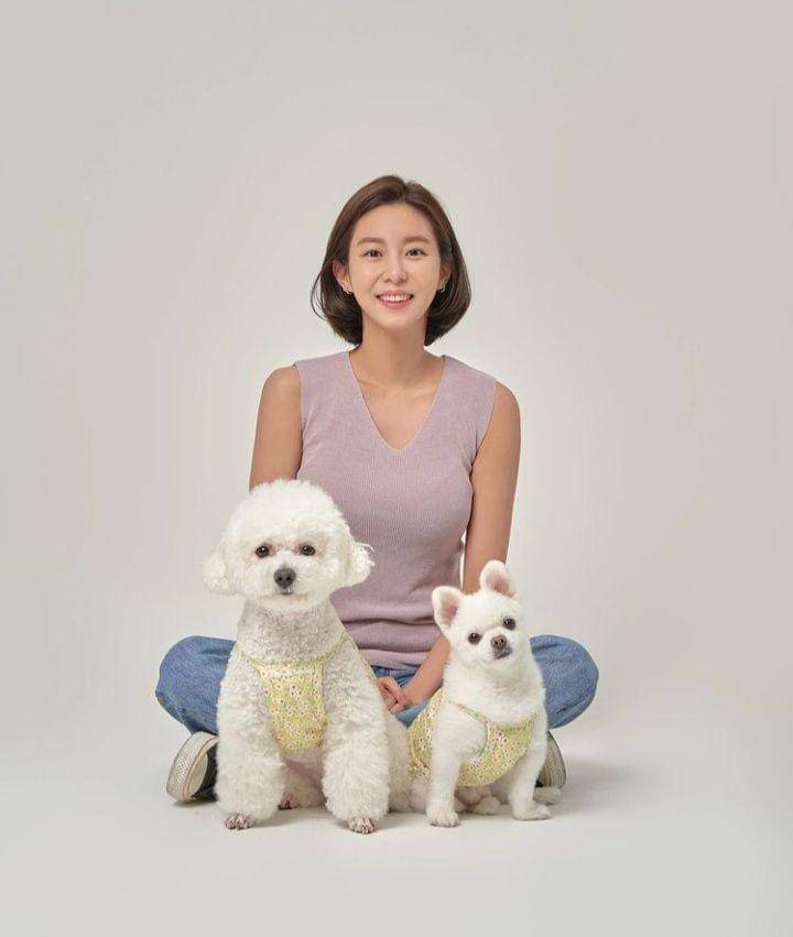 UEE (instagram.com/kim_uieing49)