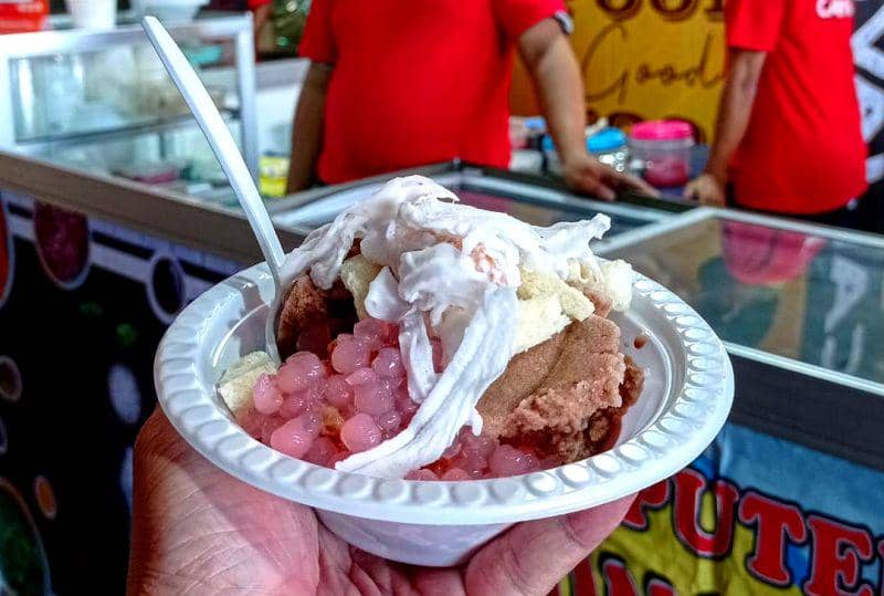 Es Puter Cong Lik (instagram.com/foodiepedia_indonesia)