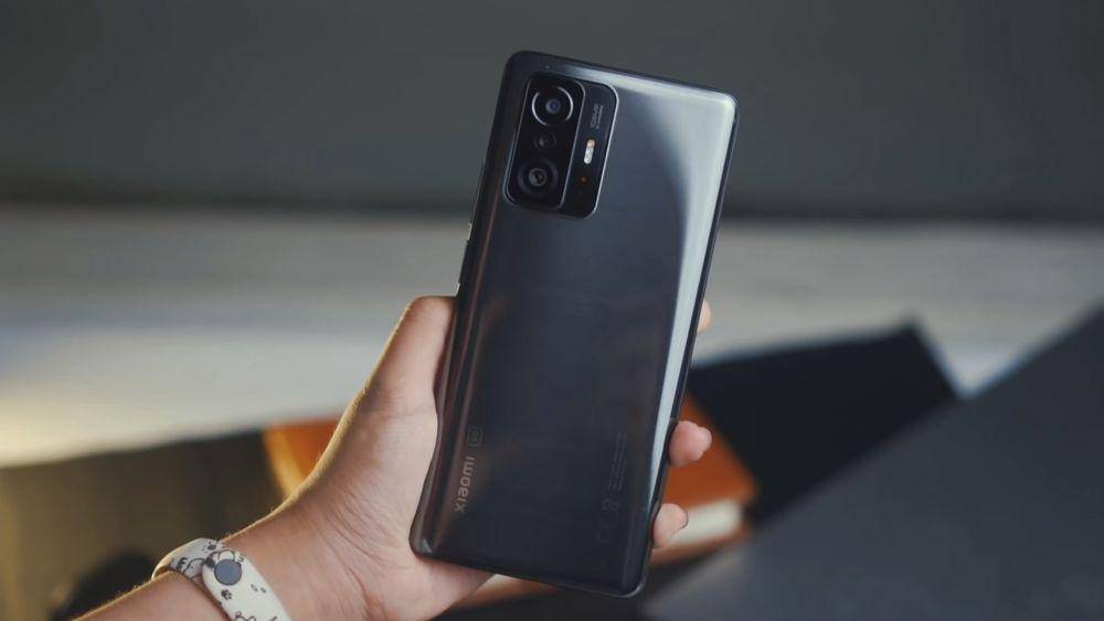 ilustrasi Xiaomi 11T Pro (youtube.com/Danang Arradian)