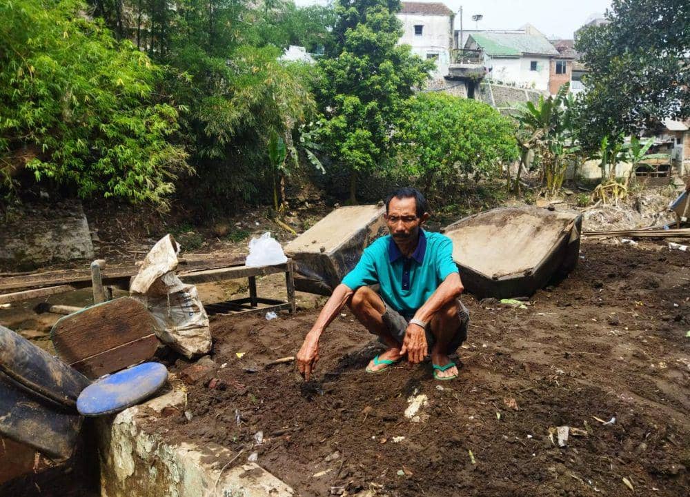 Cerita Rohman, Kehilangan Rumah dan Uang Karena Banjir