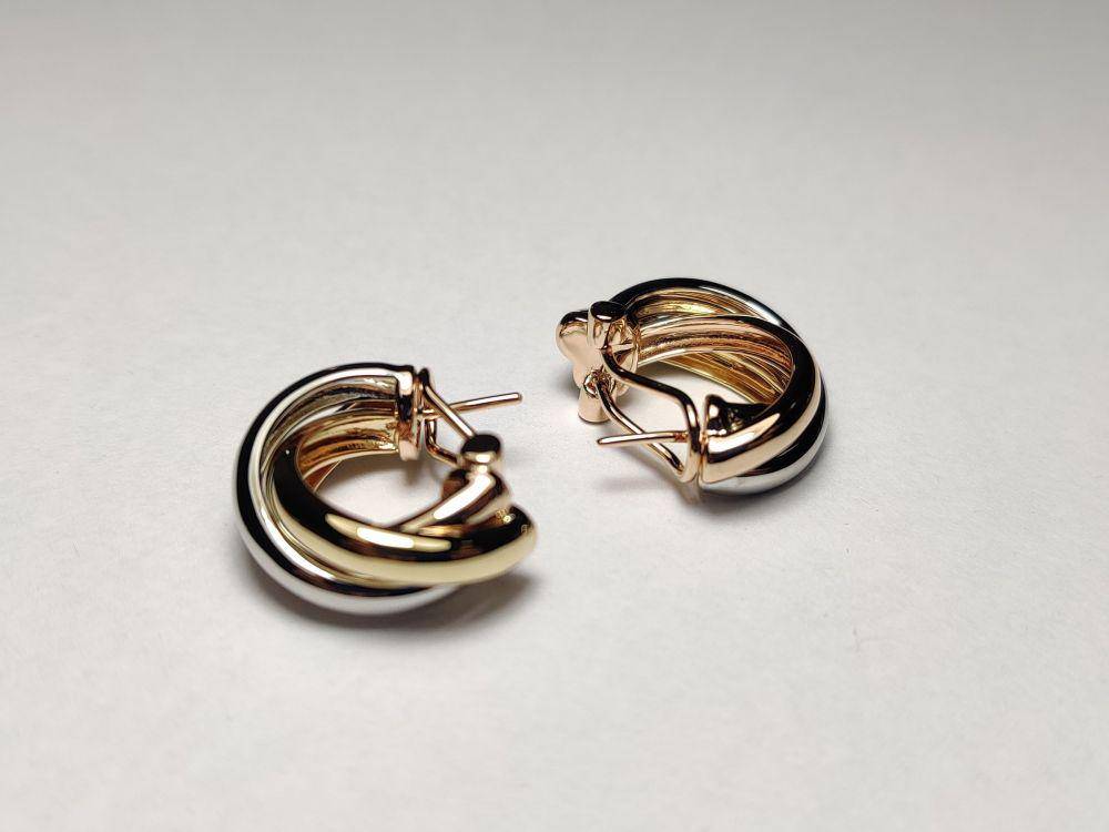 ilustrasi anting-anting (unsplash.com/Miao Xiang)