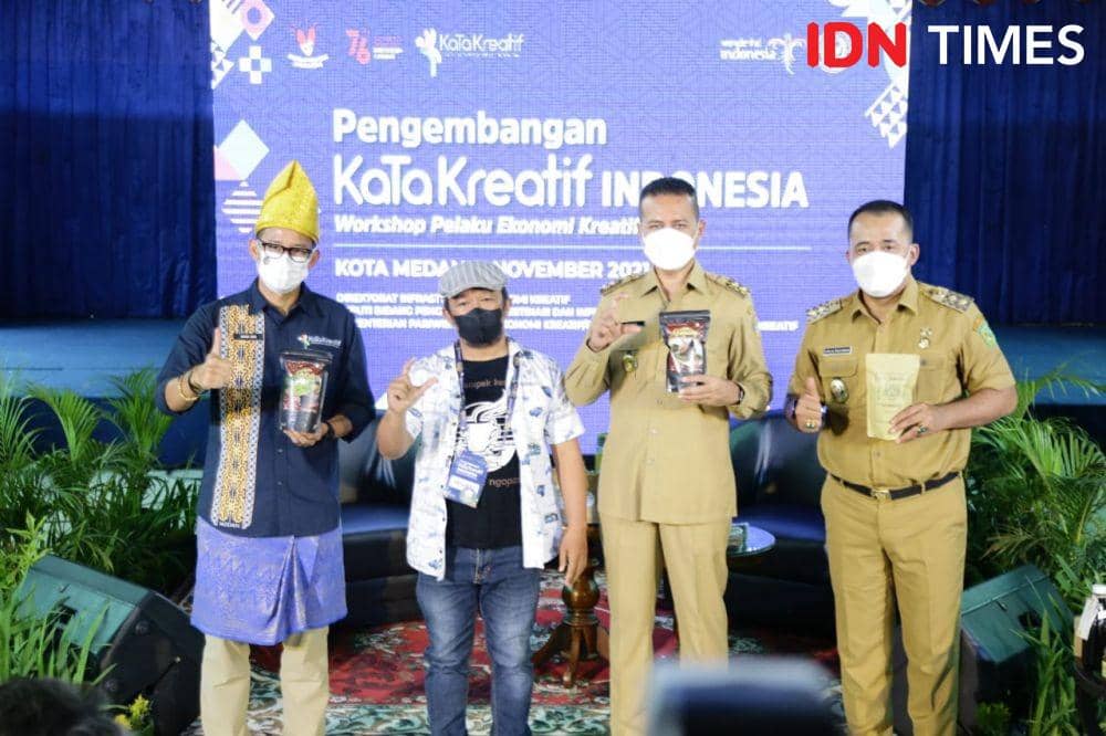 Menparekraf Sandiaga Uno saat kunjungan kerja ke Medan, Senin (8/11/2021). (Fit hartoyo/IDN Times)