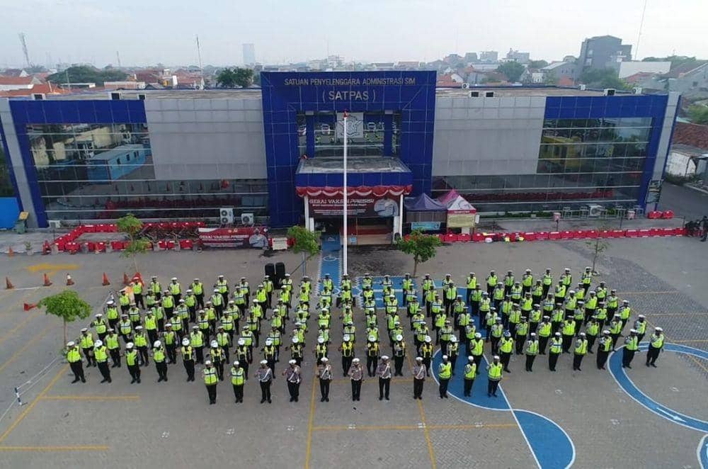 Apel persiapan 302 personel Satlantas Polrestabes Surabaya antisipasi bencana (dok. Istimewa)